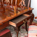 HENREDON Rittenhouse Square Dining Table with Leaves and 9 Chairs - Image 3