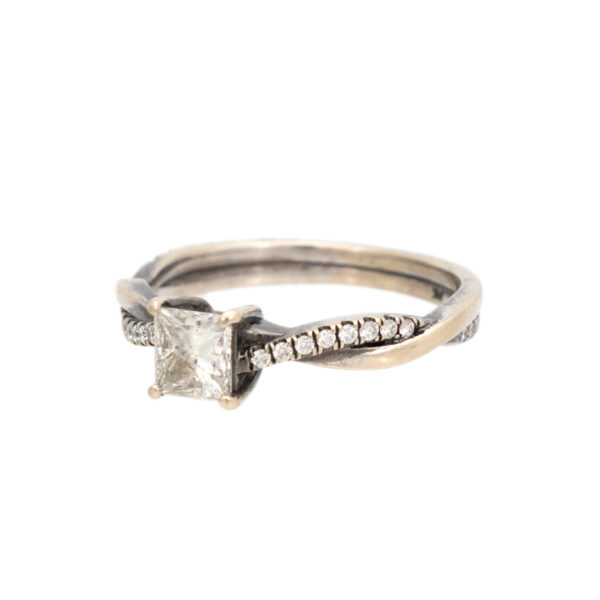 Diamond Engagement Ring in 14 Karat Gold - Image 5