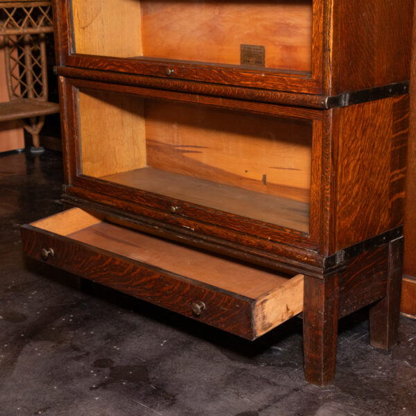 Antique GLOBE WERNICKE Four Stack Barrister Bookcase - Image 7