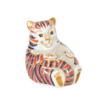 ROYAL CROWN DERBY Imari Reclined Cat Figurine