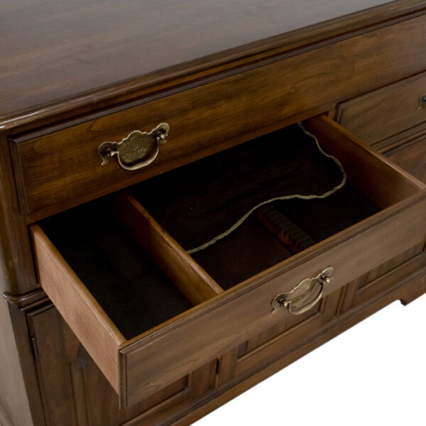 PENNSYLVANIA HOUSE 3 Drawer and Cabinet Sideboard - Image 6