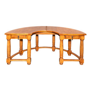 Parquet Top Hunt Desk
