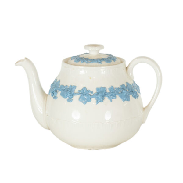 WEDGWOOD Blue on Cream Teapot - Image 1