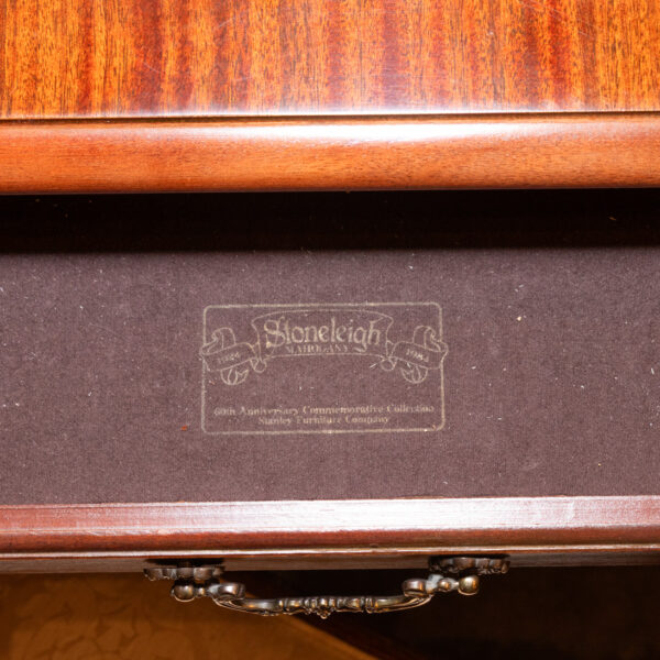 STONELEIGH Mahogany Chippendale Dining Table with/ 2 Leaves and 6 Chairs - Image 14