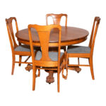 Oak Paw Foot Dining Table with 2 Leaves and 4 Chairs