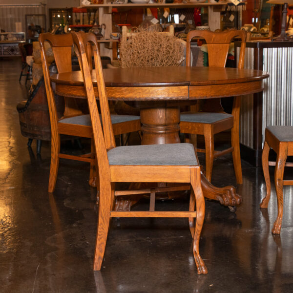 Oak Paw Foot Dining Table with 2 Leaves and 4 Chairs - Image 8