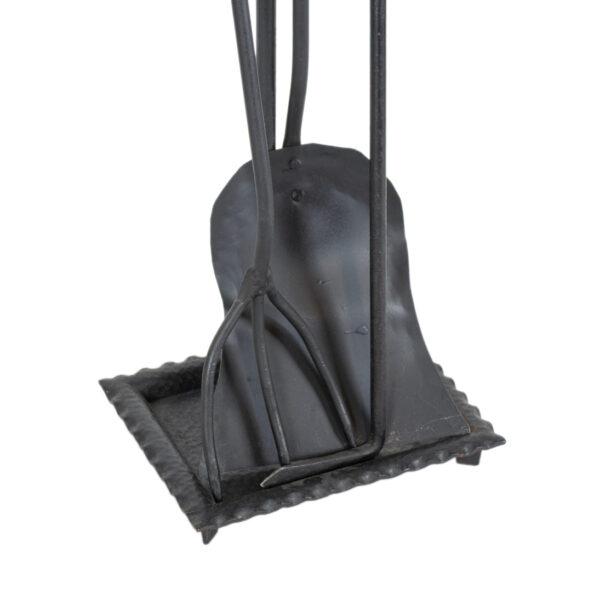 BRADLEY HUBBARD Cast Iron Fireplace Tool Set - Image 4