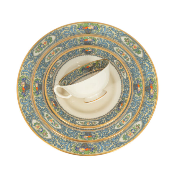 60 Piece LENOX Autumn China Set - Image 1