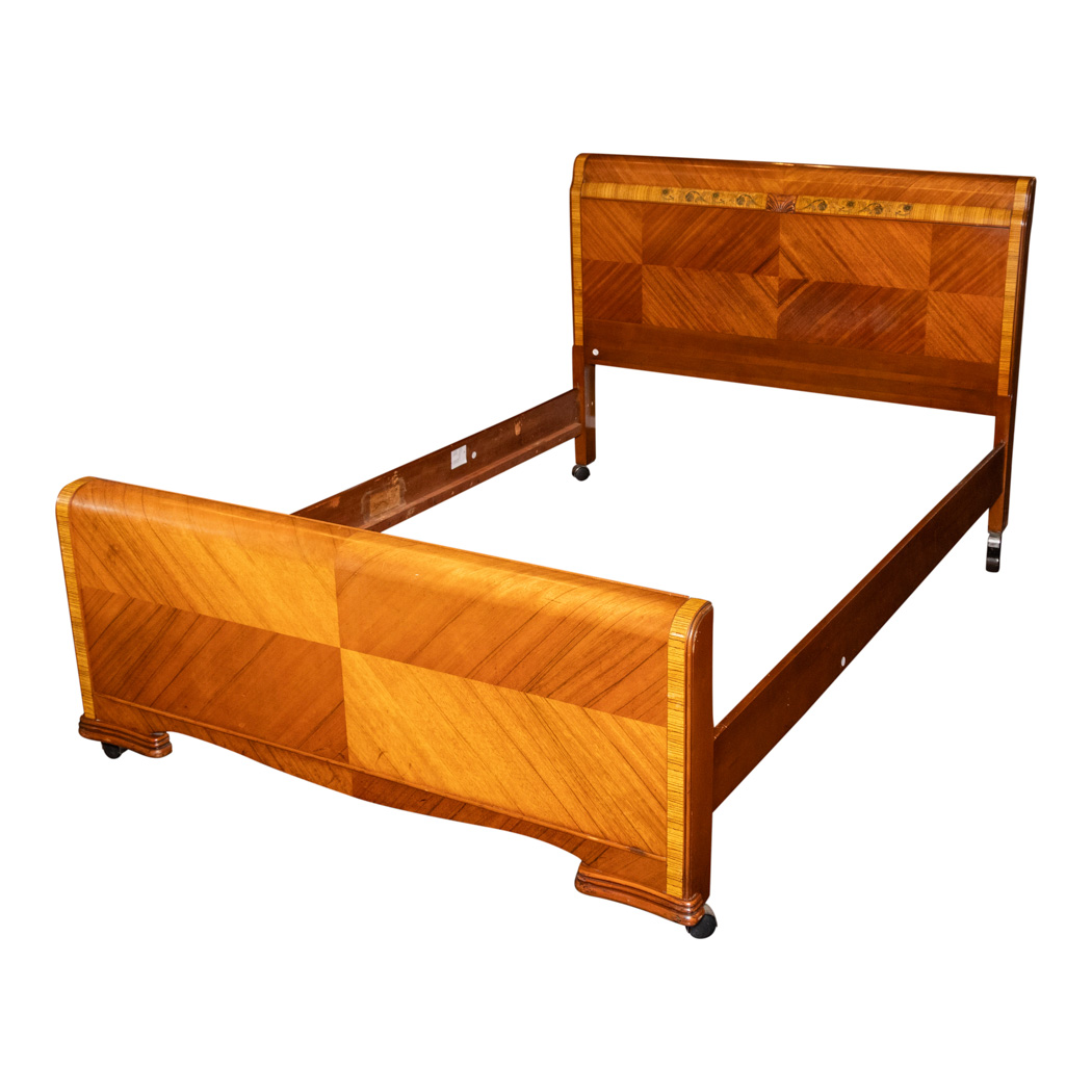 ZWHTN_117-2 UNITED FURNITURE CORP. Art Deco Waterfall Full Size Bed - Image 1