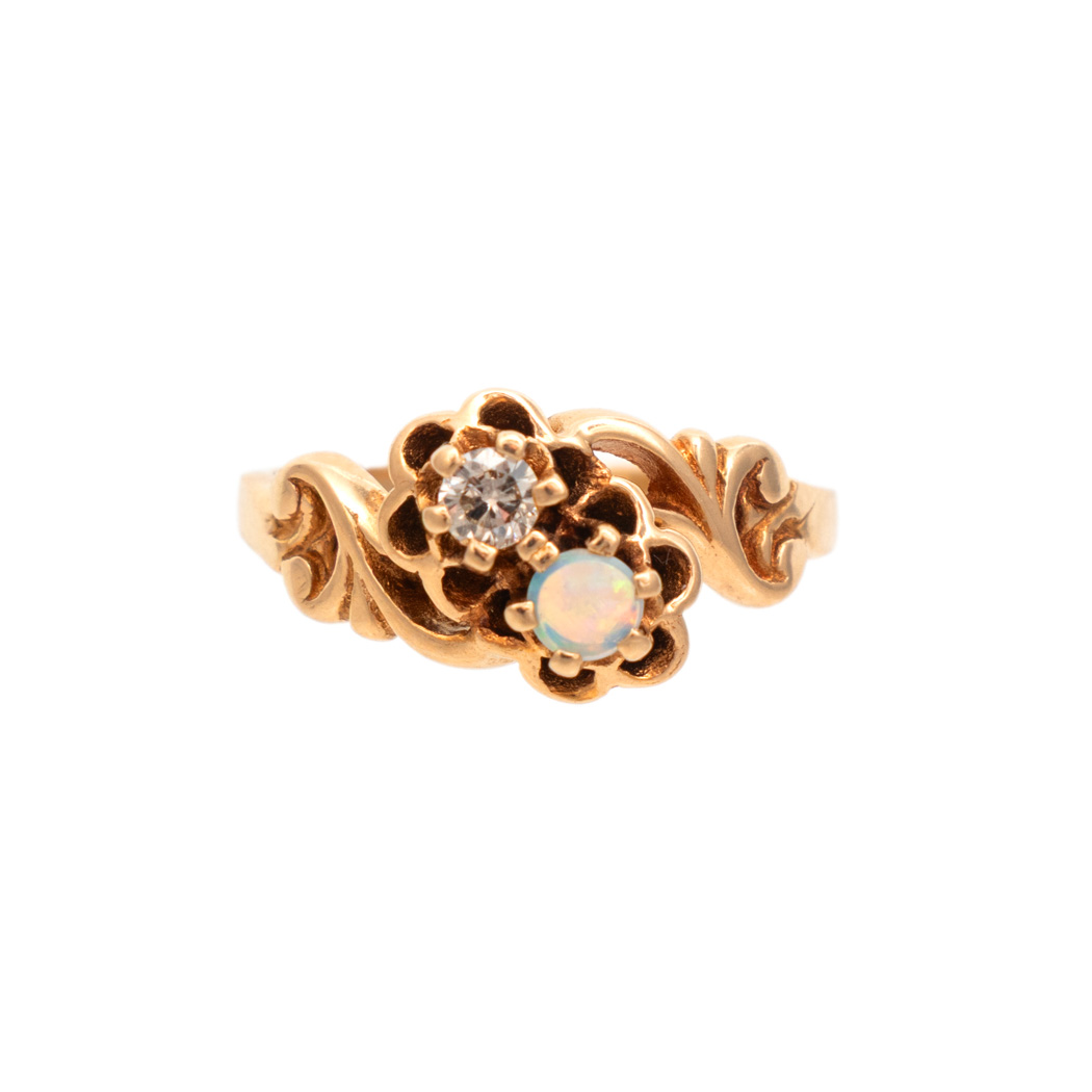 LD_186-3 Antique Victorian Opal and Diamond Ring in 14 Karat Gold - Image 1