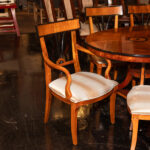 DREXEL HERITAGE Biedmermeier Style Oval Dining Table with 1 Leaf and 6 Chairs - Image 4