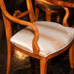 DREXEL HERITAGE Biedmermeier Style Oval Dining Table with 1 Leaf and 6 Chairs - Image 6