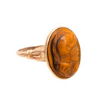 Vintage Tigereye Cameo Ring in 10 Karat Gold - Image 3