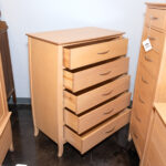 BARONET Blonde Wood 5 Drawer Chest - Image 4