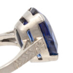 Vintage Sapphire Doublet Ring in 14 Karat Gold - Image 7